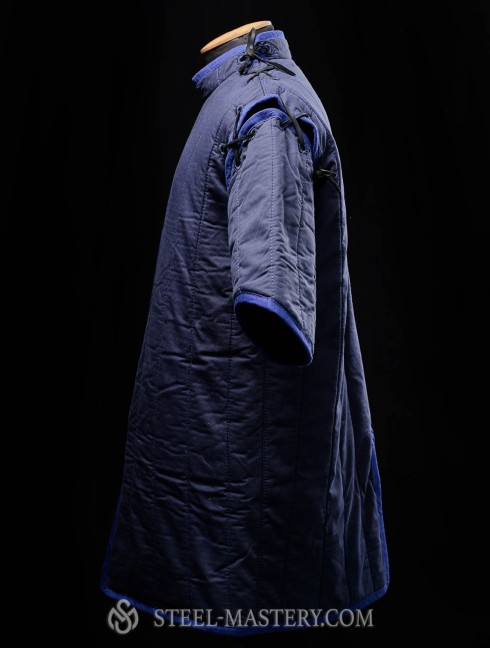 Aketon of the XIV century Gambesón.