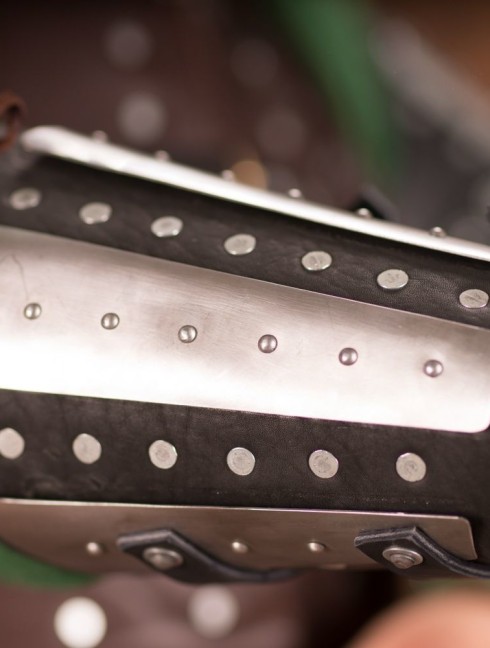 Splinted bracers Armures de brigandines