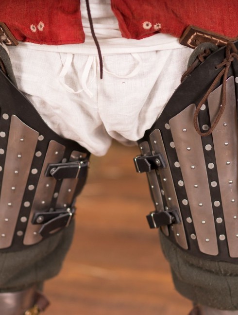 Splinted tasses Brigandine leg protection