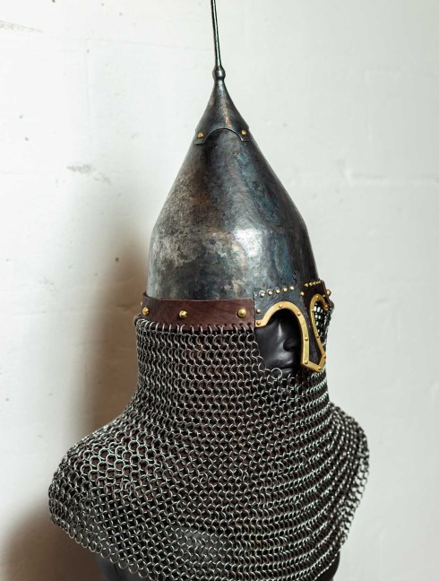 Helmet from Tagancha (Ukraine), XIII century Plattenrüstungen