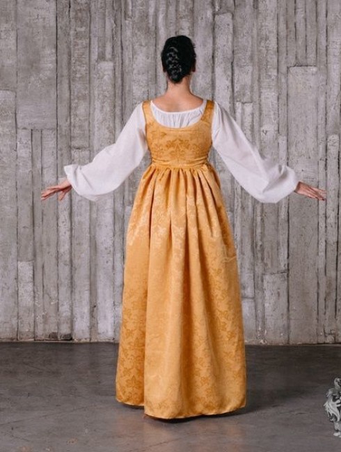 Italian Renaissance dress, XV century Women's dresses