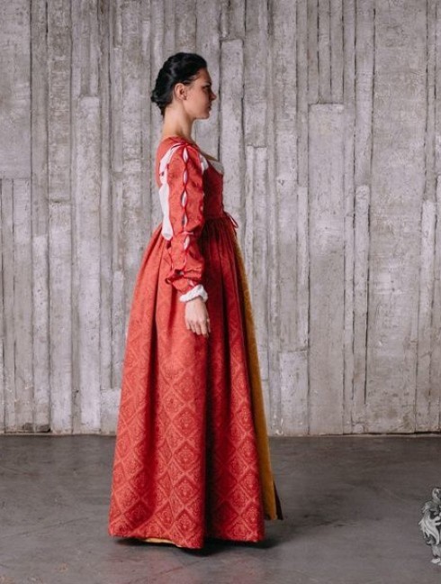 Italian Renaissance dress, XV century Women's dresses