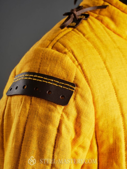European gambeson front closed Gambison