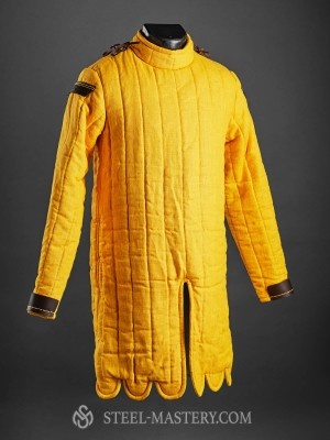 European gambeson front closed Gambesón.