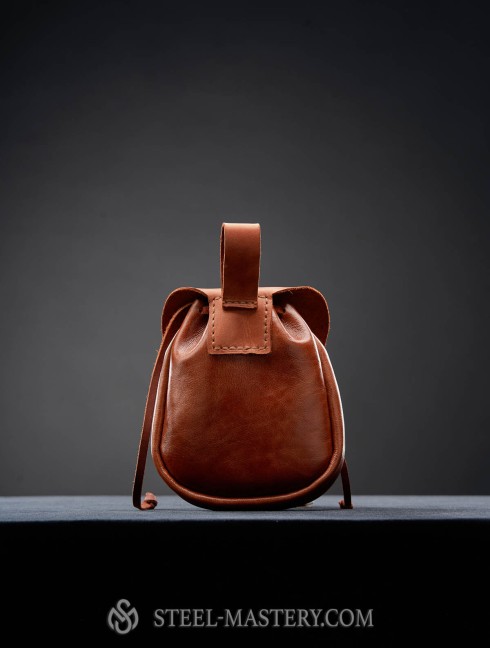 Leather pouch with brooch Bags
