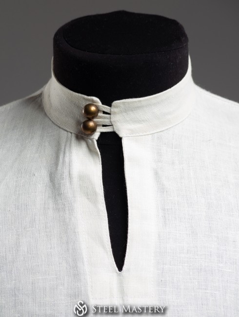Linen shirt with buttons