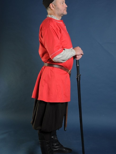 Medieval European shirt, red Versandfertig