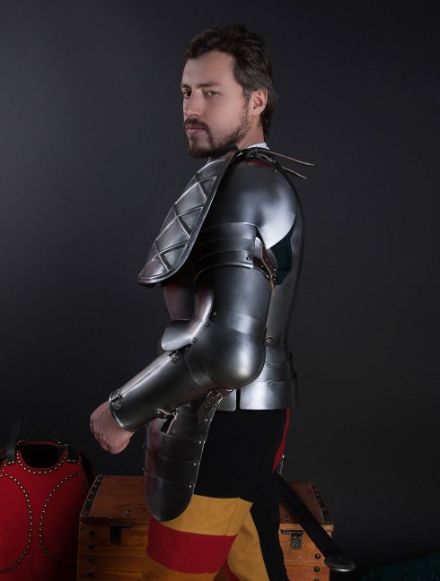 Jousting knight armor, 16th century 