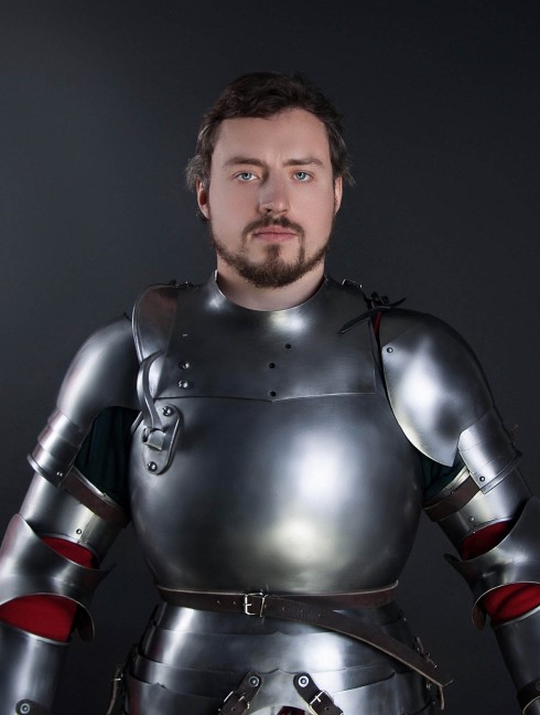 Jousting knight armor, 16th century 