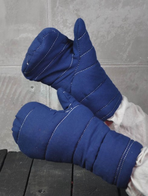 Padded mittens for medieval fencing Guantes y mitones acolchados