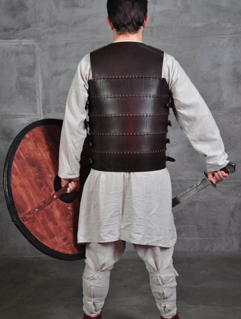 Leather armor costume in style of Bëor the Old Plattenrüstungen