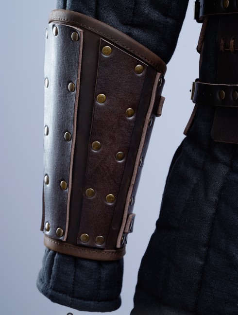 Leather armor costume in style of Bëor the Old Body