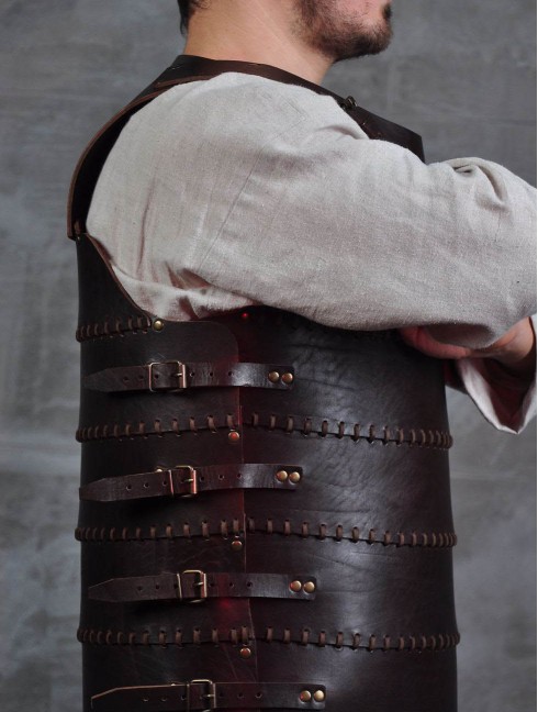 Leather armor costume in style of Bëor the Old Body
