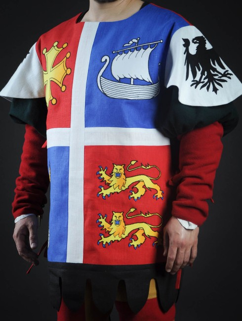 Quarter colored tabard with boat, tower and lions Vestiario medievale