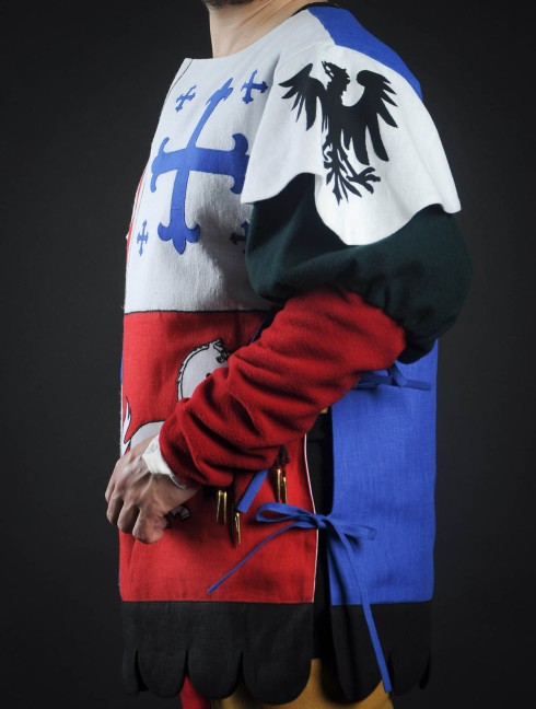Quarter colored tabard with unicorn Vestiario medievale