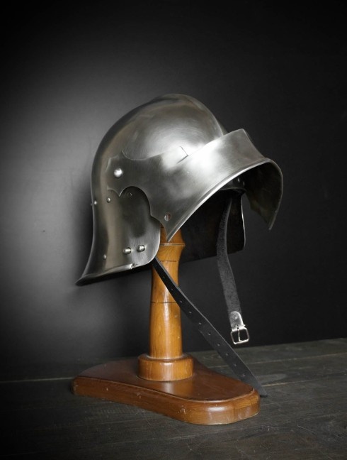 German Gothic Sallet, XV-XVI century Armadura de placas