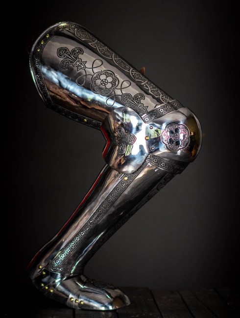 Full plate legs, part of full plate armor (garniture) of George Clifford, end of the XVI century  Plate armor