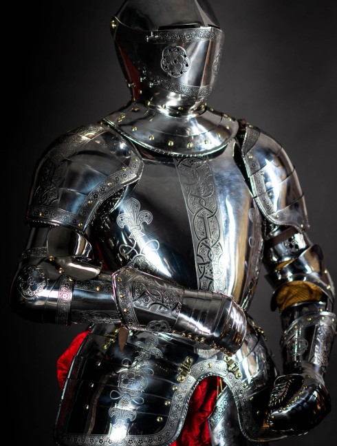 Plate pauldrons, part of full plate armor (garniture) of George Clifford, end of the XVI century Corazza