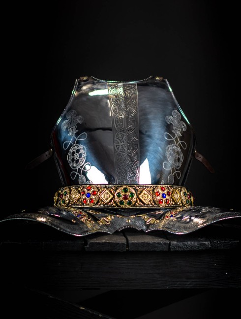 Cuirass, part of full plate armor (garniture) of George Clifford, end of the XVI century Plattenrüstungen