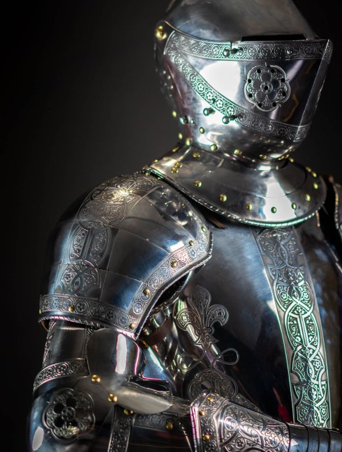 Armet, part of full plate armor (garniture) of George Clifford, end of the XVI century Plate armor