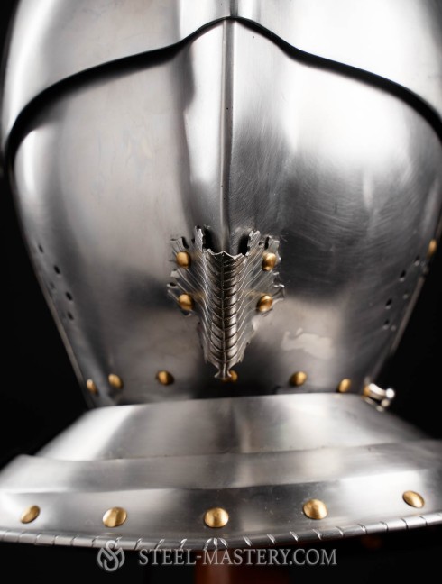 Armet, part of full plate armor (garniture) of George Clifford, end of the XVI century Plate armor