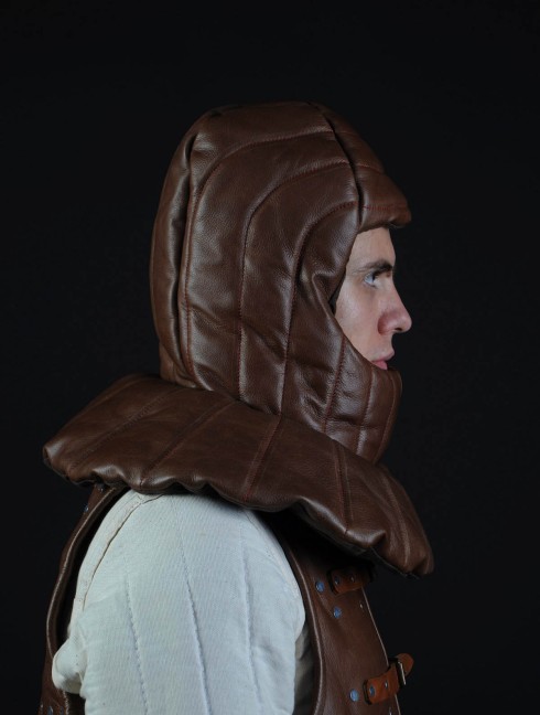 Leather padded medieval coif Gepolsterte hauben und kappen