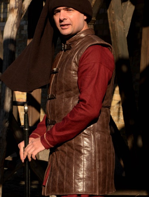 Leather sleeveless gambeson Gambison