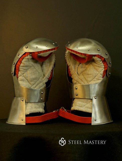 Plate gloves for modern sword fencing Plattenrüstungen