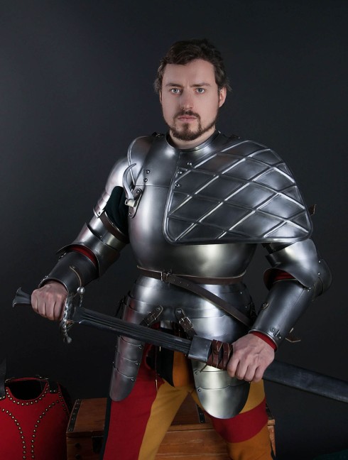 Full arm protection with pauldron, a part of the jousting knight armor, XVI century Plate armor
