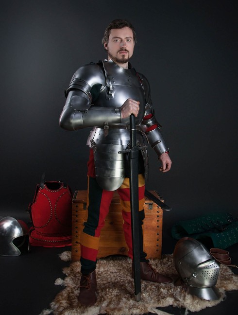 Full arm protection with pauldron, a part of the jousting knight armor, XVI century Plate armor