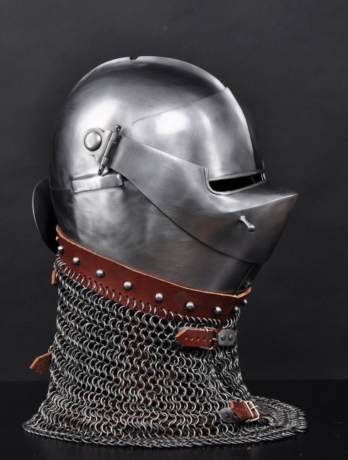 ARMET WITH RONDEL, ITALY, MIDDLE XV CENTURY Armadura de placas