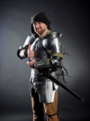 PLATE ARMOR OF REDANIAN GUARD CAPTAIN   Plattenrüstungen