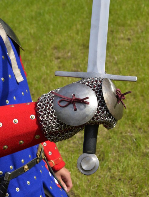 CHAINMAIL GLOVE  