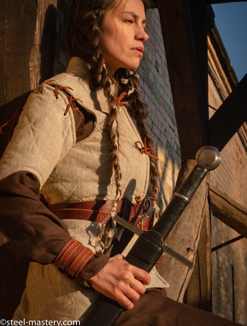 FEMALE SLEEVELESS GAMBESON Gambeson