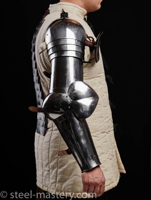 KNIGHT PLATE ARMS AND SHOULDERS OF XIV CENTURY Hombreras