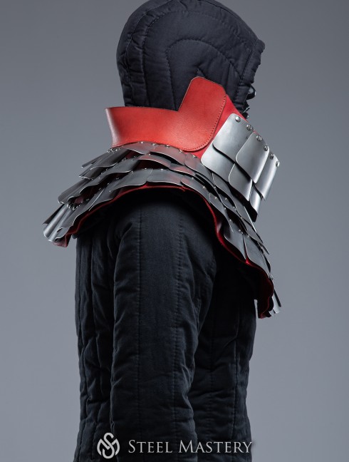 BATTLE-READY SCALE AVENTAIL Cascos