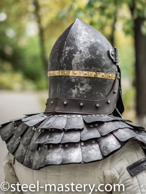 BATTLE-READY SCALE AVENTAIL Cascos