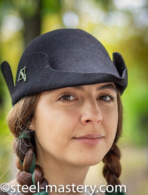 Tyrolean hat with a curly edge Couvre-chefs