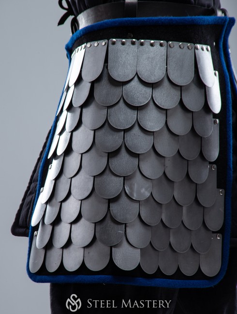Scale skirt, part of steel scale armor Schuppenpanzer und Platten