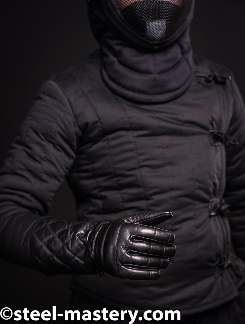 BLACK FENCING JACKET   Gambeson