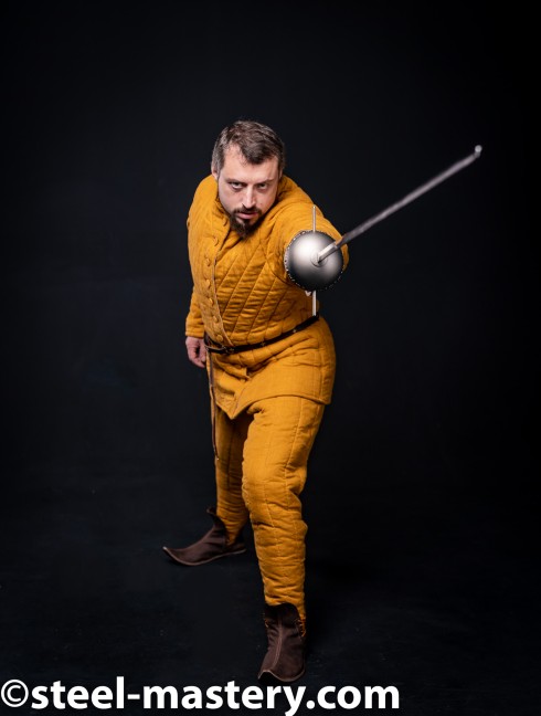 GAMBESON AND CHAUSSES FENCING SET Ensembles d'armures gambisonnées