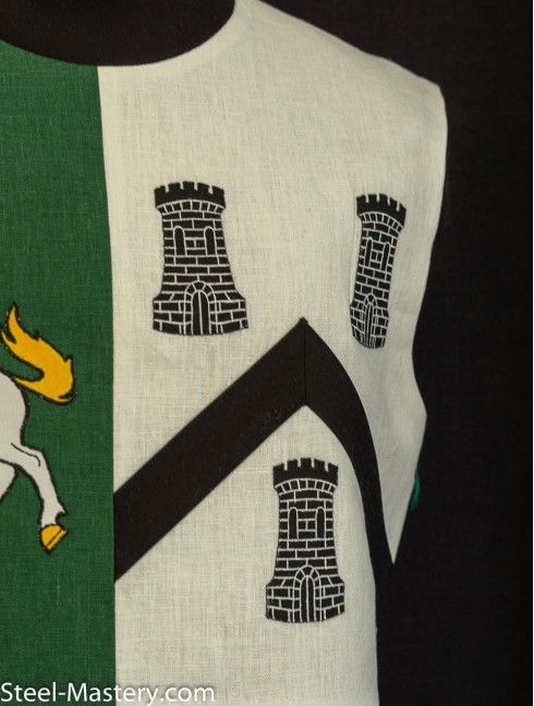 QUARTER COLORED TABARD WITH HORSES AND TOWERS Waffenröcke
