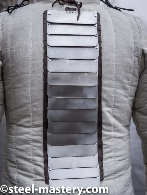 Spine protection for self-sewing Gambeson