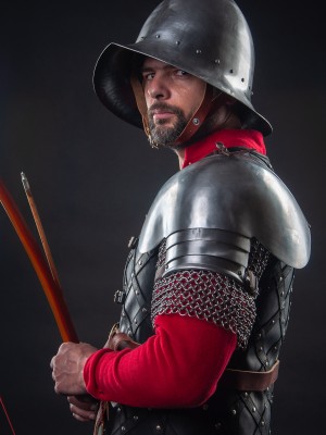 English longbowman – a soldier of fortune Full armour