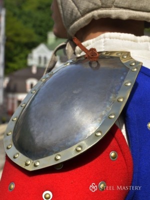 Leaf shoulders  Spalières