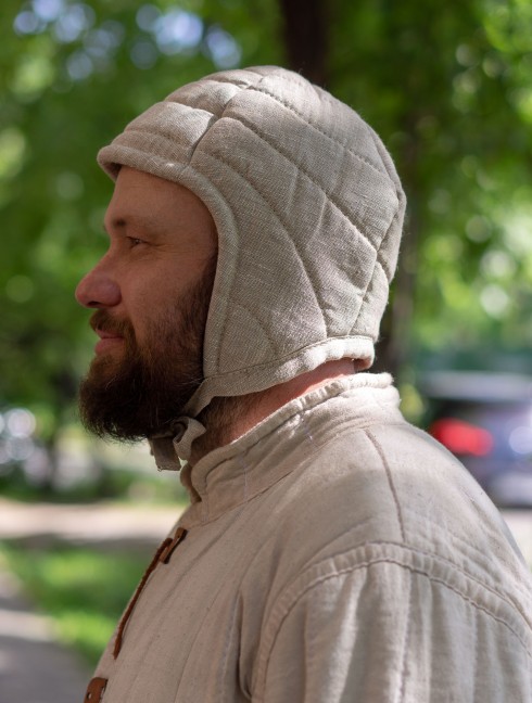 LINEN MEDIEVAL PADDED CAP 
