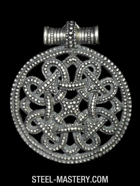 Viking borre style pendant Pendants