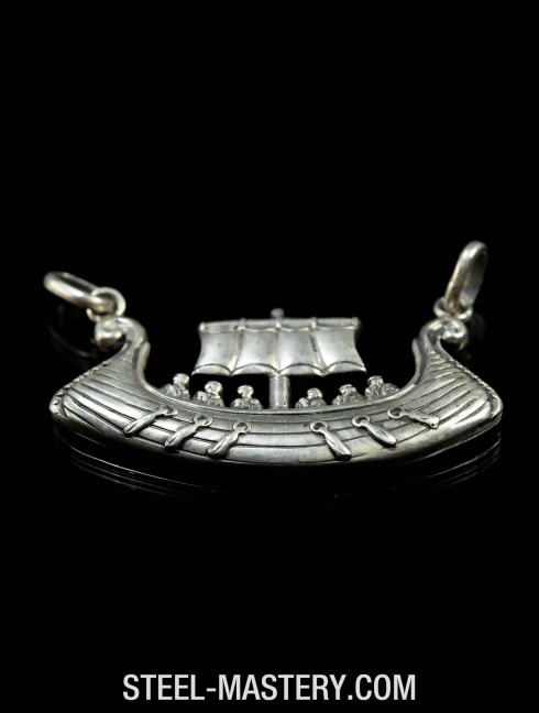 Viking ship pendant Tenues viking