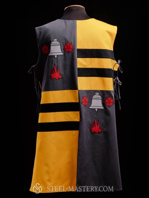 QUARTER COLORED TABARD WITH BELL Tabards