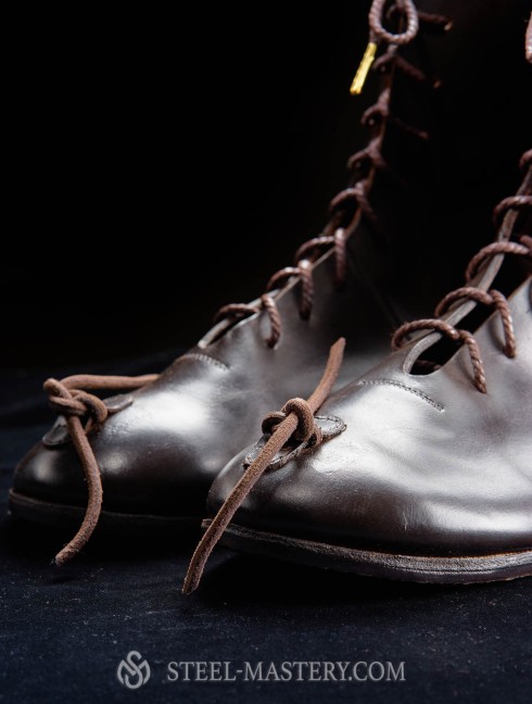Medieval ankle boots with high lacing, 14th century 